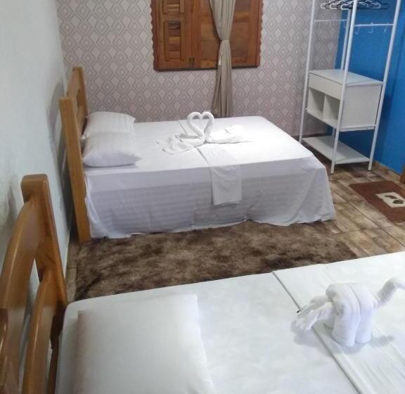 اتاق استاندارد سه تخته با چشم‌انداز استخر, Pousada E Restaurante Lagoa Azul