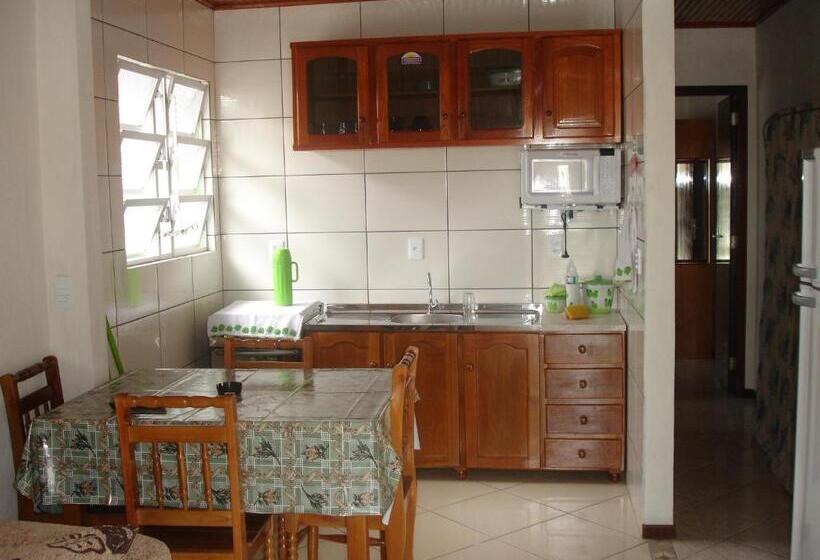 کلبه ییلاقی, Residencial Caminho Das Praias