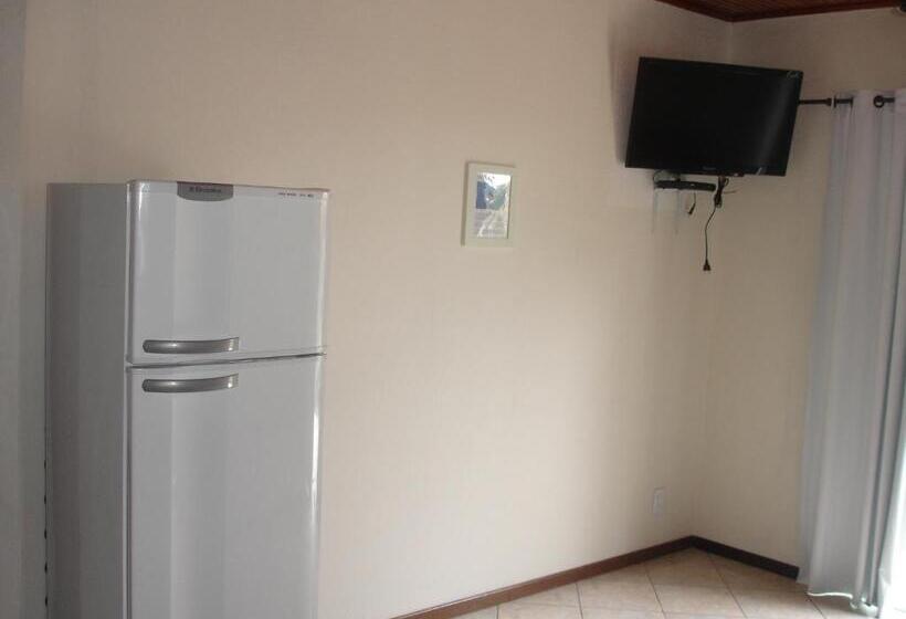 کلبه ییلاقی, Residencial Caminho Das Praias