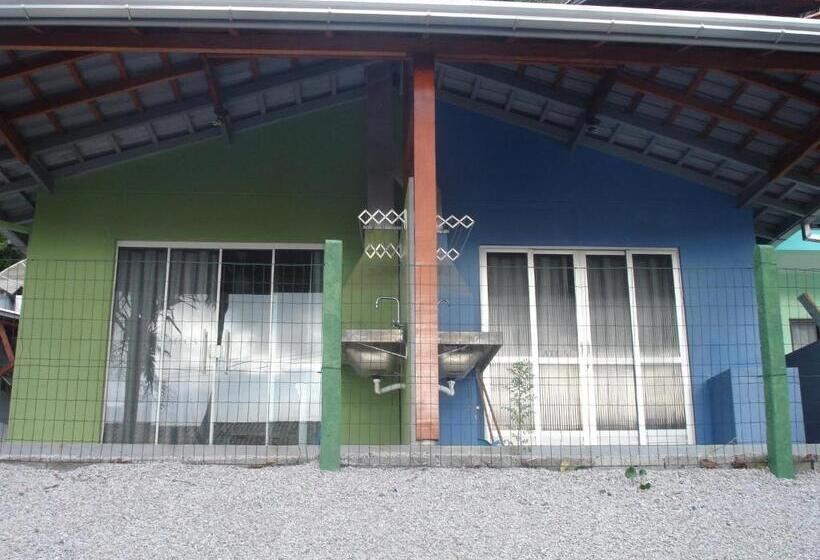 کلبه ییلاقی, Residencial Caminho Das Praias