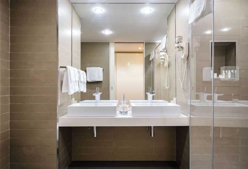 Quarto Superior, Park Hotel Almaty