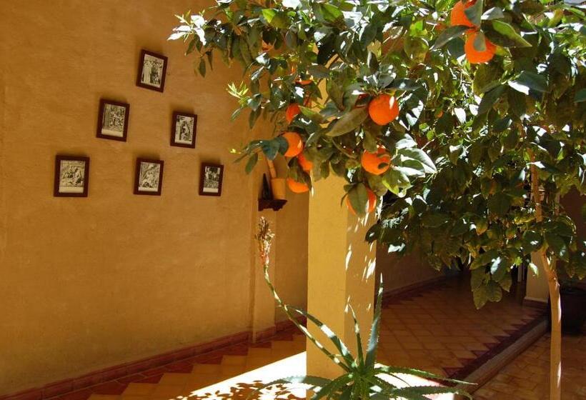 Четырехместный Номер Стандарт, Auberge Amellagou