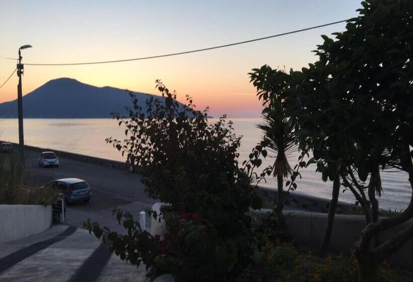 Apartamento Deluxe 3 Quartos Vista Mar, Nerossidiana