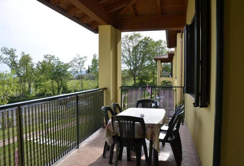 آپارتمان 2 خوابه, Residence Karina