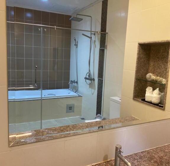 디럭스 룸, The Park 304 Executive Serviced Apartment