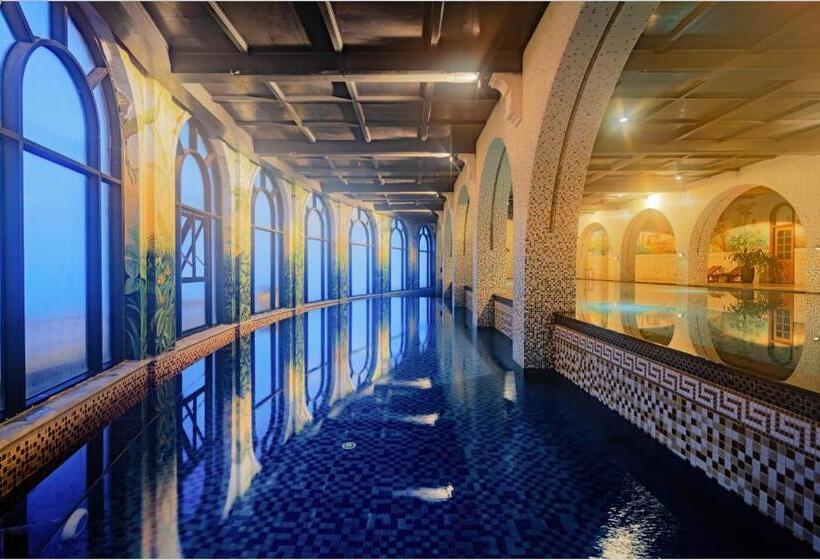 سوییت سوپریور, Venus Hotel Tam đảo