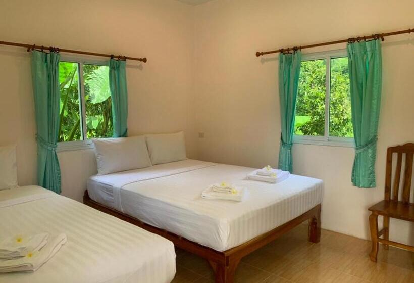 Трехместный Номер Deluxe, Khaosok Bamboo Huts Resort