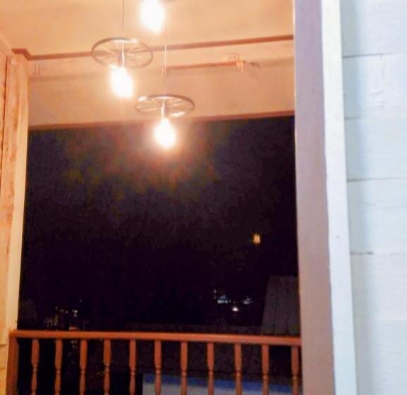 خانه 4 خوابه, ฮักเคียงโขง Hug Khieng Khong Nongkhai Hostel