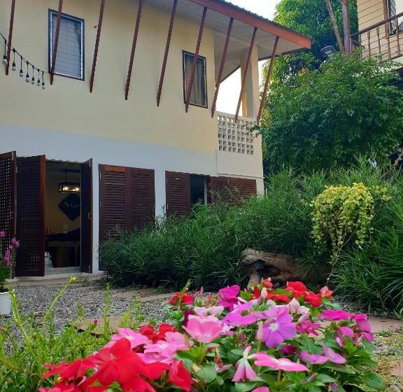 اتاق استاندارد, ฮักเคียงโขง Hug Khieng Khong Nongkhai Hostel