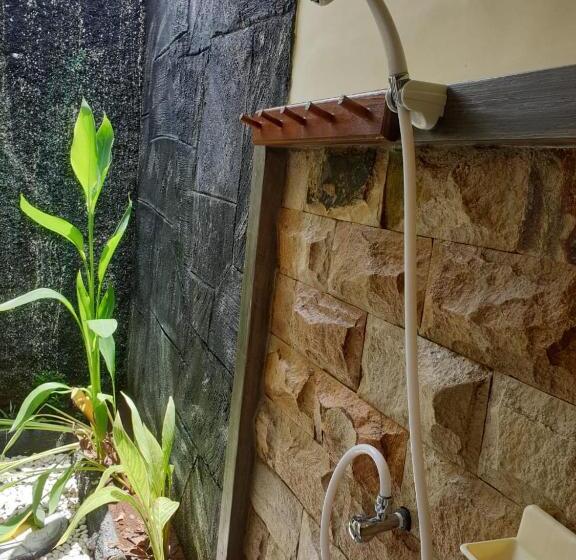 اتاق لوکس, Nita's Homestay Banyuwangi