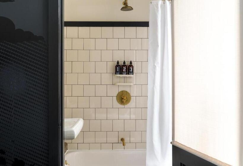 اتاق استاندارد یک نفره, Ace Hotel New York