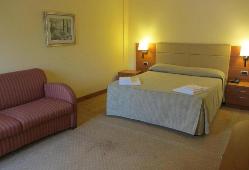 Полулюкс, Relais San Giusto