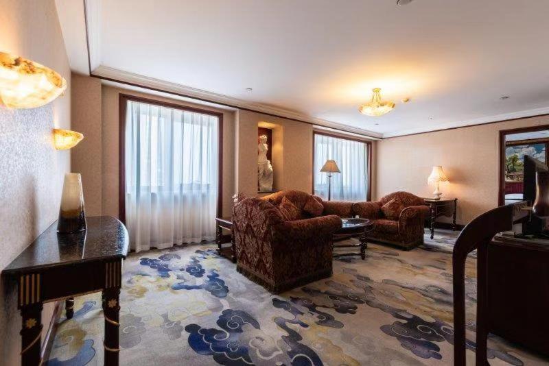 سوییت اجرایی, Golden Ocean Hotel Tianjin