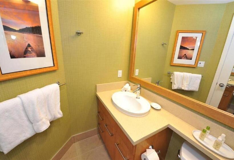 2 Bedrooms Suite 2 Bedrooms Lake View, Watermark Beach Resort