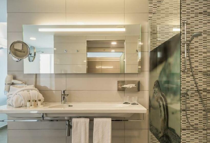 Номер Deluxe Вид на Море Боковой, Aparthotel Esquinzo y Monte del Mar
