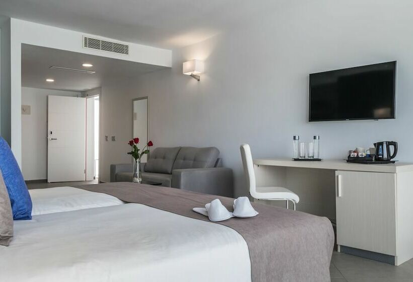 Номер Deluxe Вид на Море Боковой, Aparthotel Esquinzo y Monte del Mar