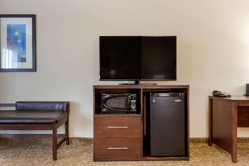스위트 킹사이즈 침대, Comfort Suites Little Rock West
