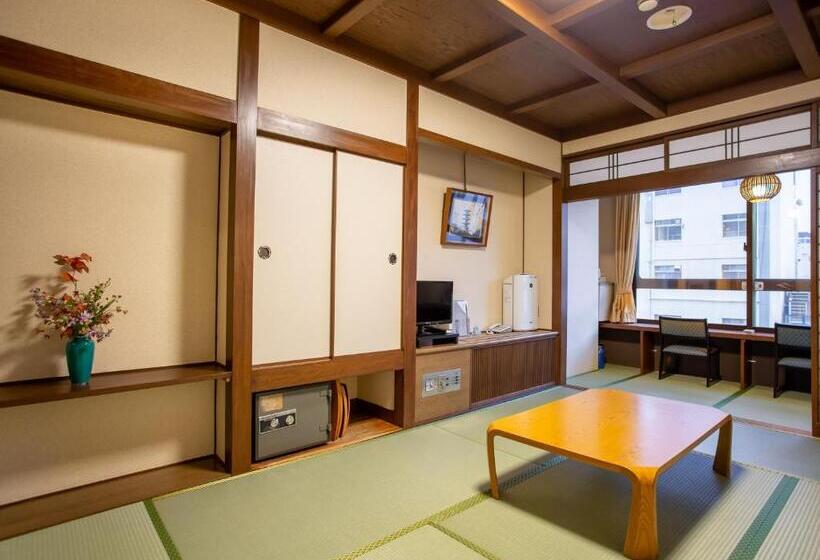 Номер Стандарт, Kaneyoshi Ryokan