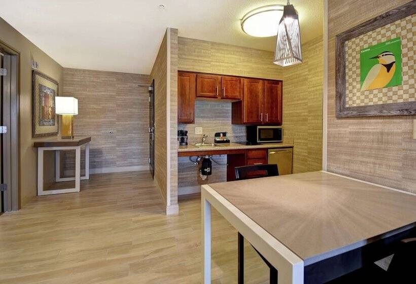 سوئیت برای معلولان, Homewood Suites By Hilton At The Waterfront