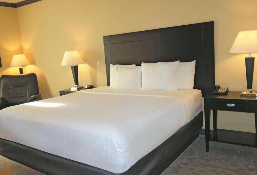 Номер Deluxe Кровать Кинг, La Quinta By Wyndham Eastland