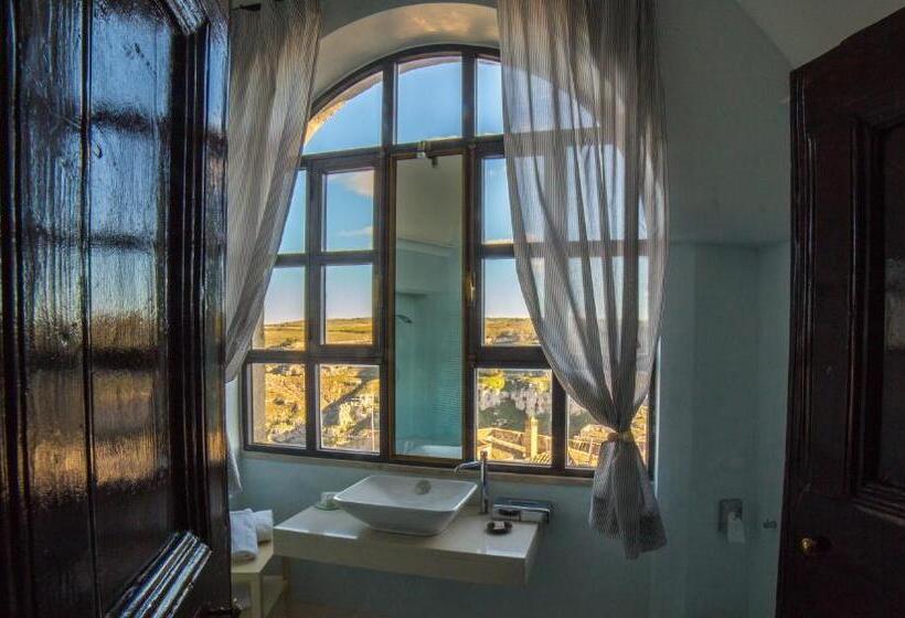 سوییت سوپریور, Palazzo Viceconte