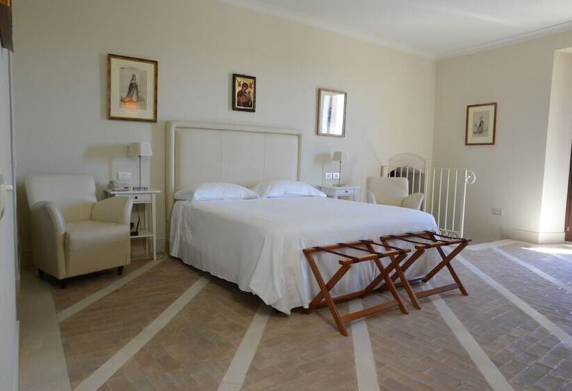 سوییت جونیور, Palazzo Viceconte
