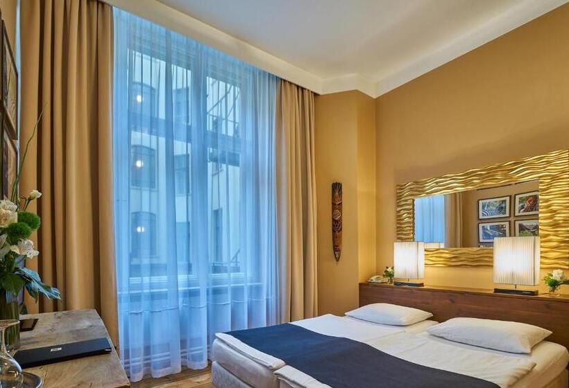 اتاق استاندارد, 38