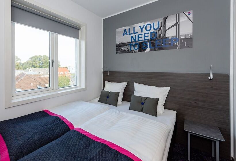 Номер Стандарт, Cabinn Aalborg
