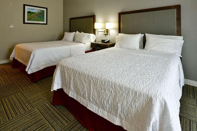Quarto Estandar com Sacada, Hampton Inn & Suites Fredericksburg