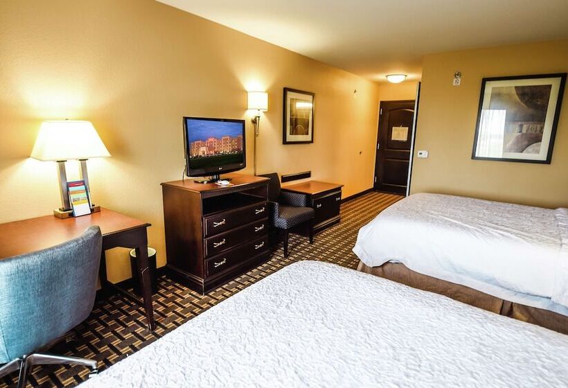 Номер Стандарт Адаптированный для Инвалидов, Hampton Inn And Suites Pine Bluff