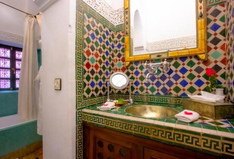 اتاق سوپریور, Riad Kaiss By Anika