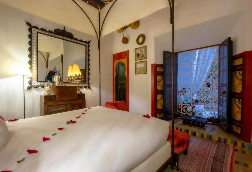 اتاق لوکس, Riad Kaiss By Anika