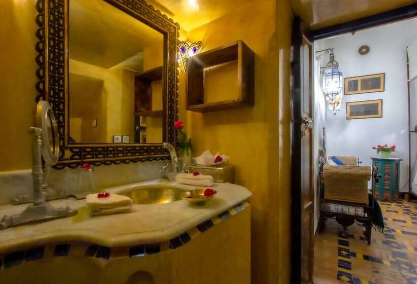 اتاق لوکس, Riad Kaiss By Anika