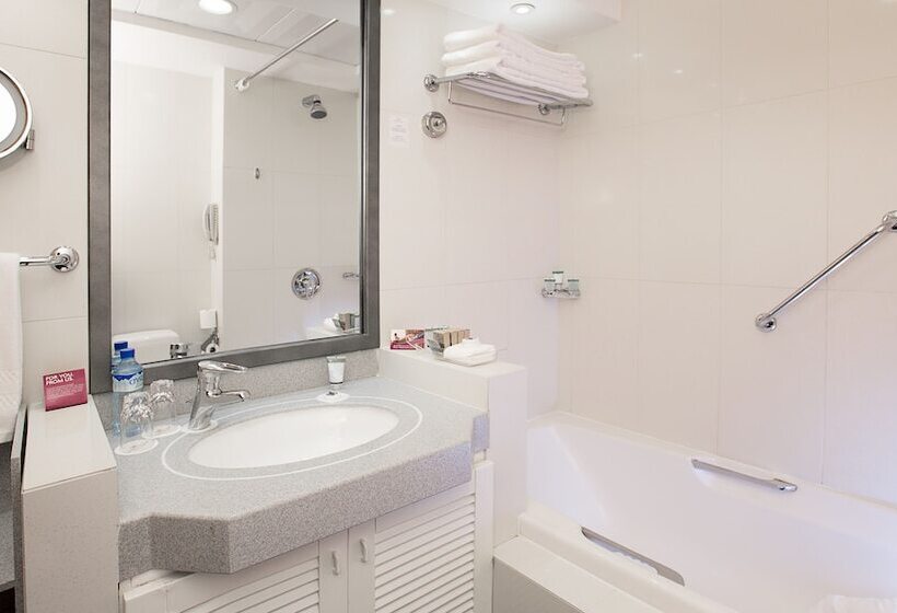 小型套房, Millennium Plaza Downtown Suites