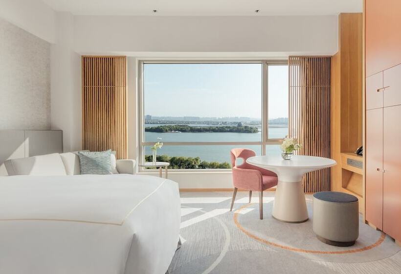 اتاق پریمیوم با چشم‌انداز دریاچه, Intercontinental Suzhou Hotel, An Ihg