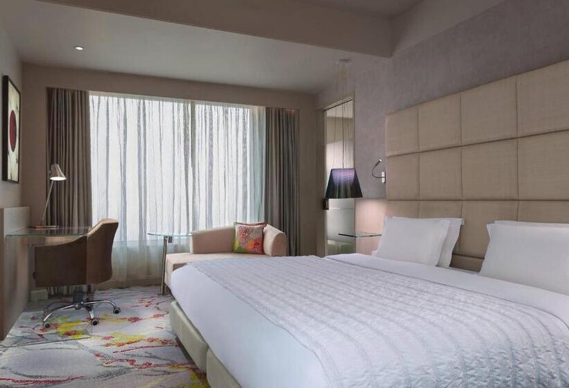 Номер Deluxe Кровать Кинг с Видом, Le Méridien Gurgaon, Delhi Ncr