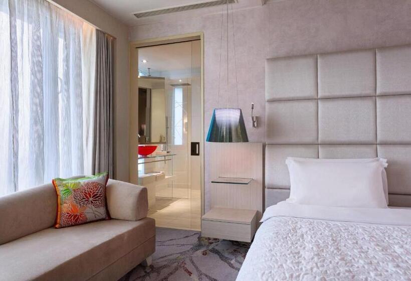 Номер Deluxe Кровать Кинг, Le Méridien Gurgaon, Delhi Ncr