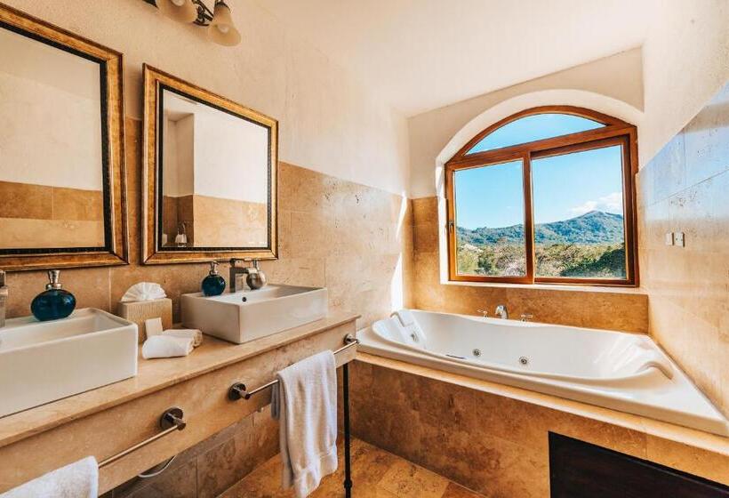 Люкс, Los Mandarinos Boutique  And Spa