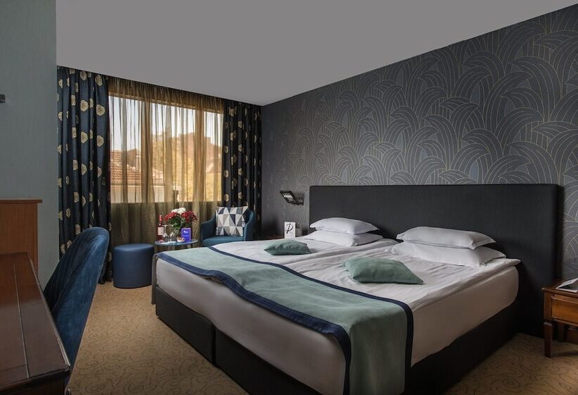 Номер Стандарт, Rosslyn Thracia Hotel Sofia