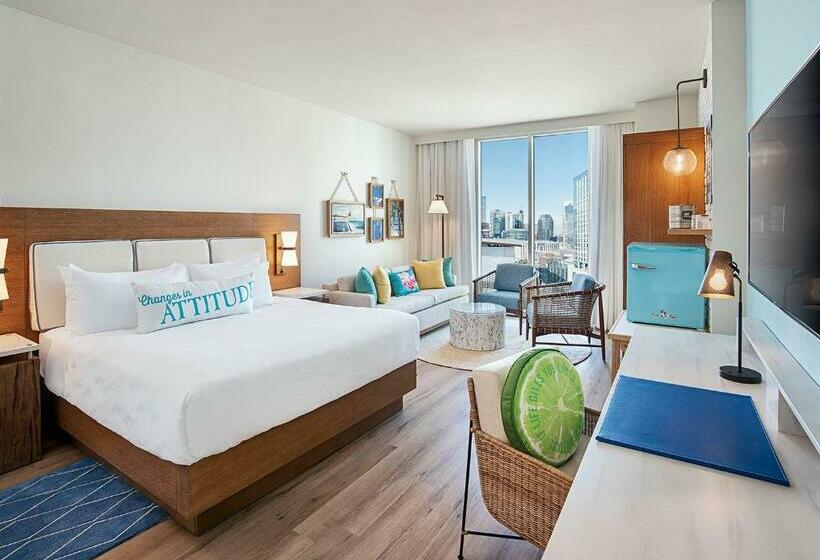 带大床的豪华间, Margaritaville Hotel Nashville