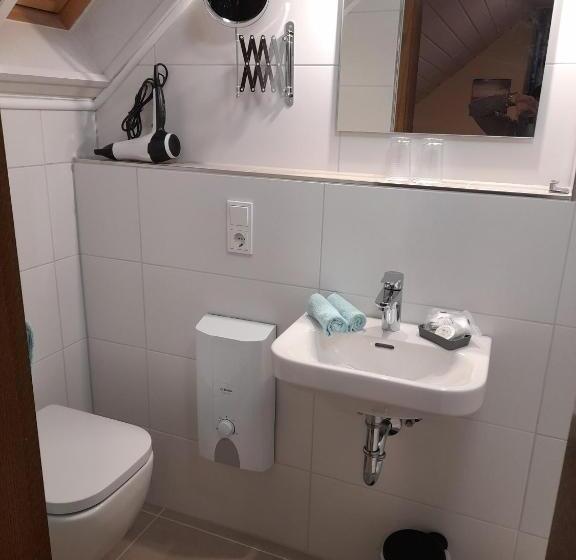 Апартаменты 1 Спальня с Балконом, Gästezimmer Bernkastel   Gästehaus Barbara