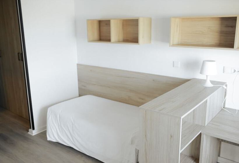 اتاق عادی یک تخته, Albergue Juvenil Colegio Mayor Galileo Galilei