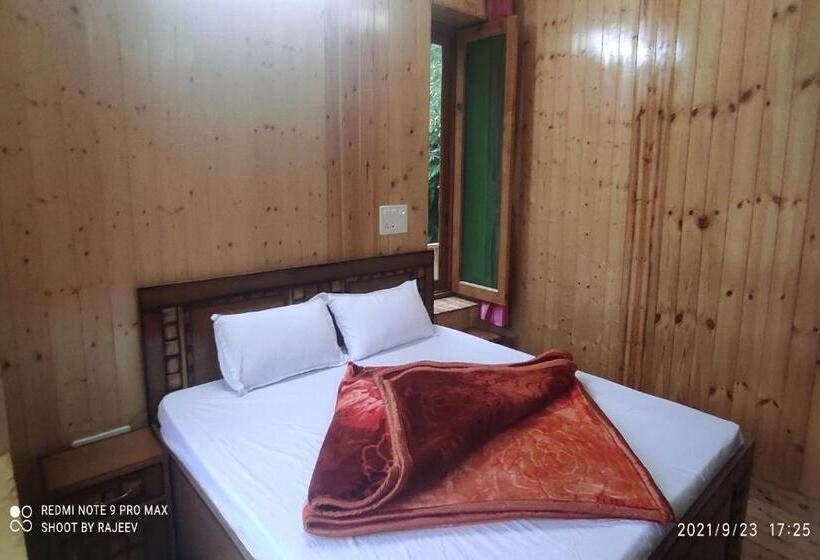 Трехместный Номер Классика, Pop 83120 Kamal Guest House Tirthan