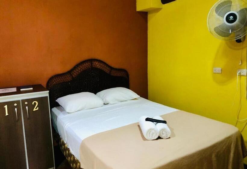 اتاق استاندارد سه نفره, ávita Lodge