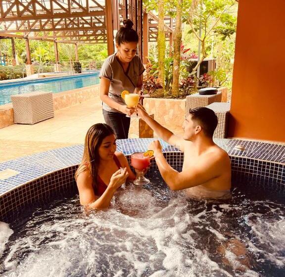 اتاق سوپریور چهار تخته, ávita Lodge