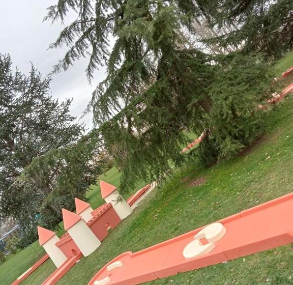 Номер Стандарт, A L Orée Du Parc