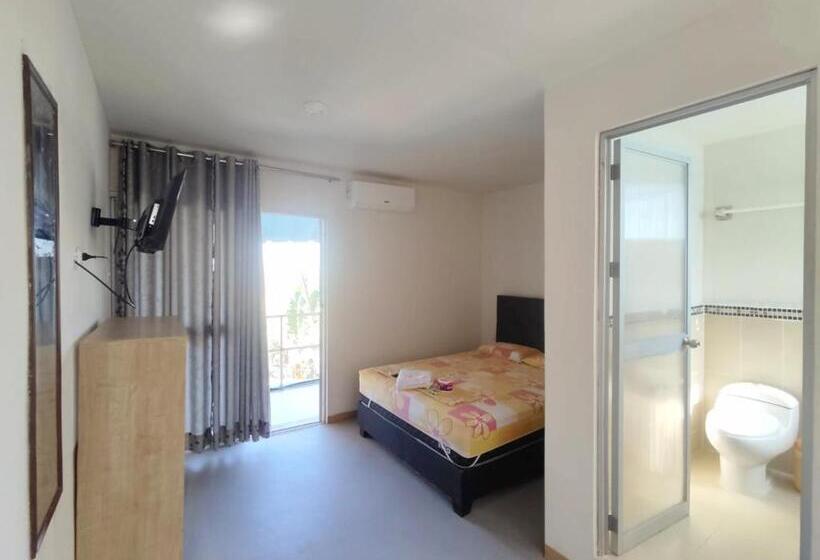 سوییت جونیور, Mau Suite&apartment