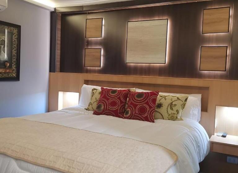 이그제큐티브 스위트, Mont Suite Mte. Aguila