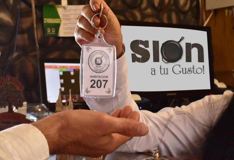 4인용 스탠다드 룸, Restaurante Sion