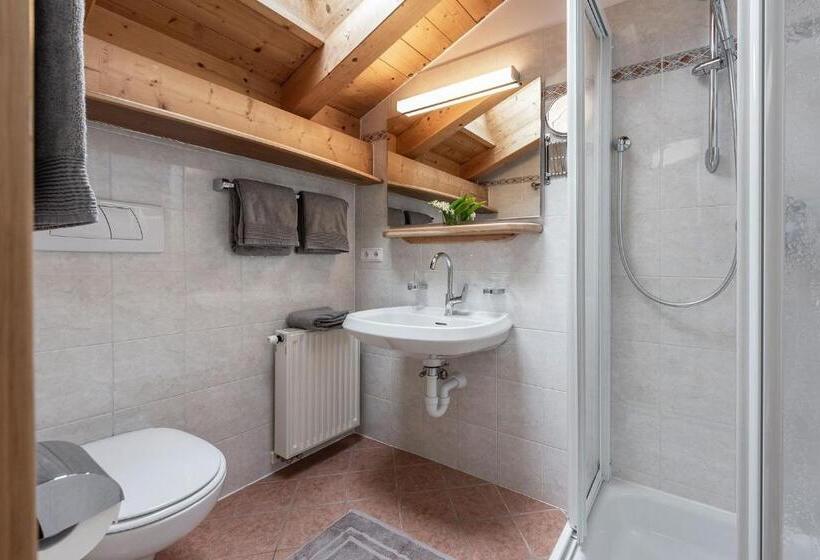 Апартаменты 3 Спальни, Treffhof